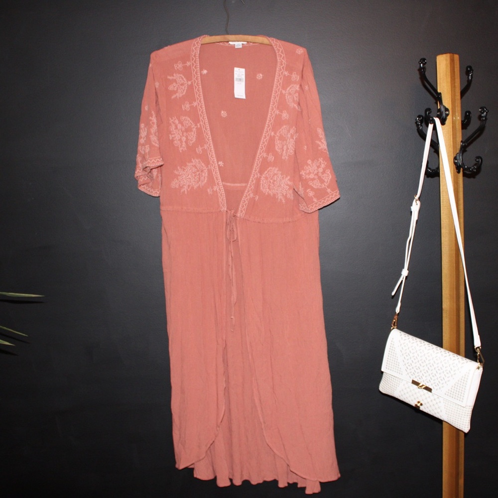 American Eagle NWT Kimono style cover up L/XL